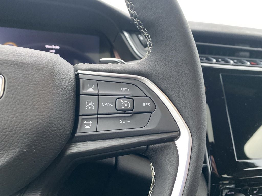 2026 Jeep Grand Cherokee L GRAND CHEROKEE L LAREDO X 4X4