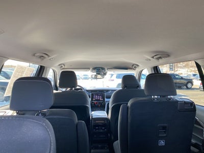 2022 Jeep Grand Cherokee L Laredo 4x4