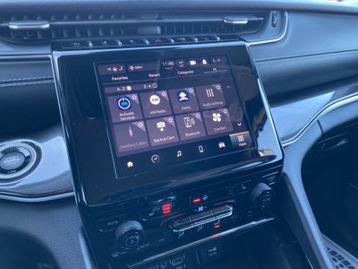 2022 Jeep Grand Cherokee L Laredo 4x4