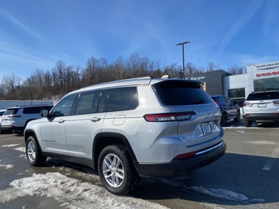 2022 Jeep Grand Cherokee L Laredo 4x4