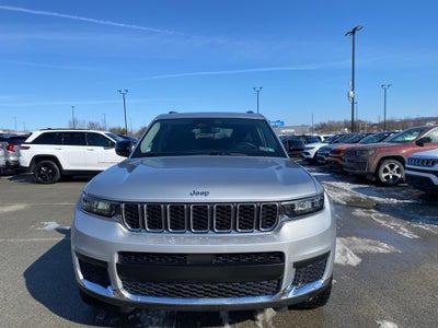 2022 Jeep Grand Cherokee L Laredo 4x4