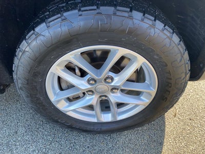 2022 Jeep Grand Cherokee L Laredo 4x4