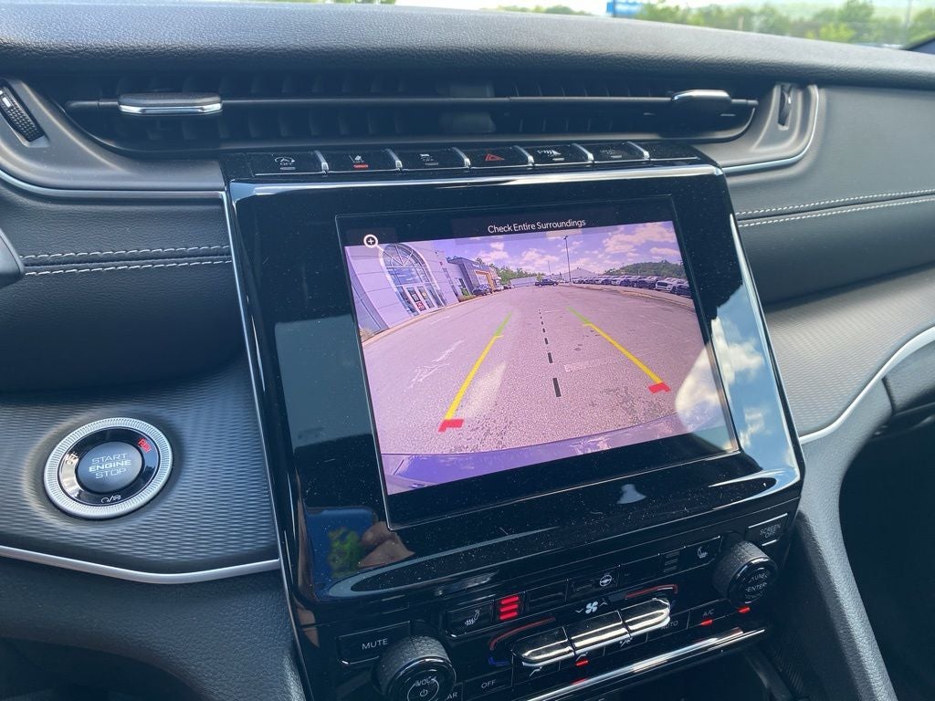 2026 Jeep Grand Cherokee L Laredo
