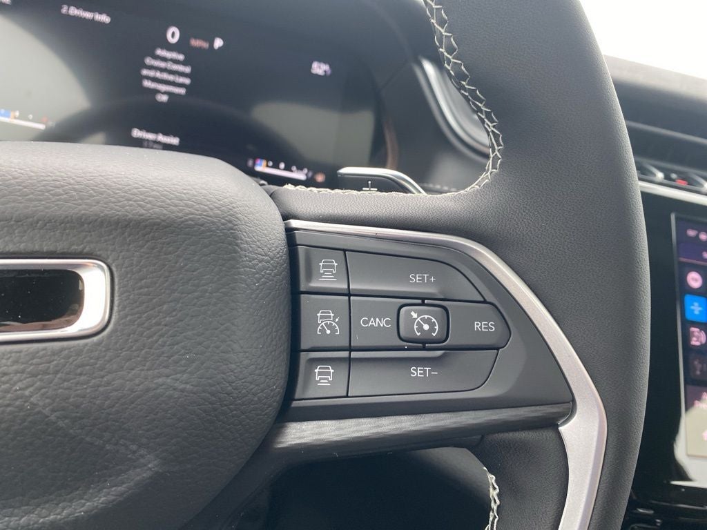 2026 Jeep Grand Cherokee L GRAND CHEROKEE L LAREDO X 4X4