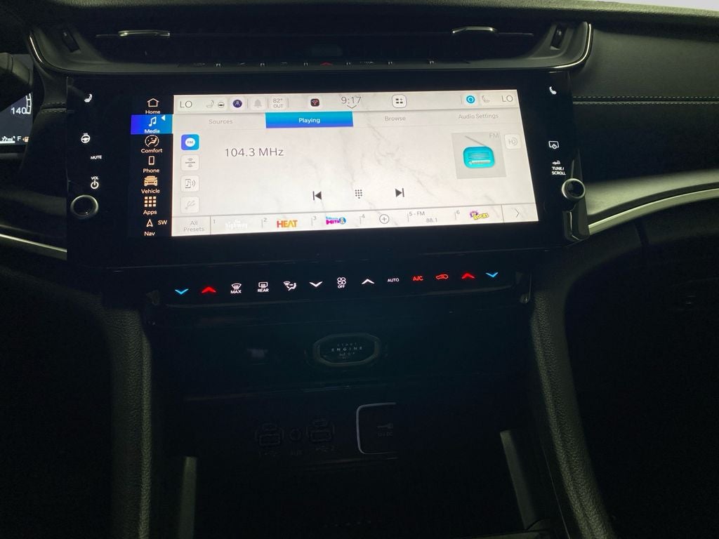 2027 Jeep Grand Cherokee L Laredo Altitude