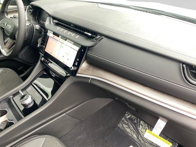 2027 Jeep Grand Cherokee L Laredo Altitude