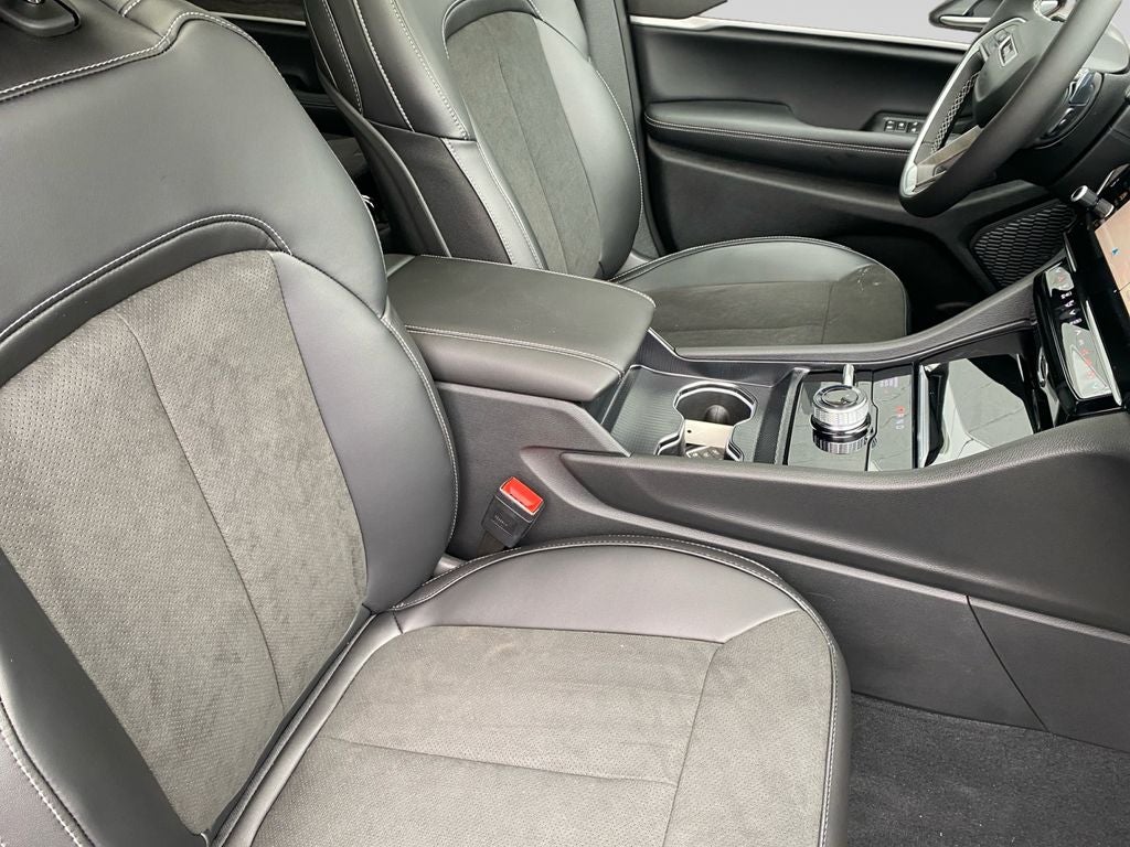 2027 Jeep Grand Cherokee L Laredo Altitude