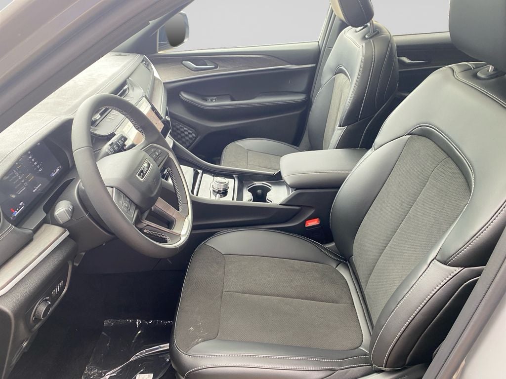 2027 Jeep Grand Cherokee L Laredo Altitude