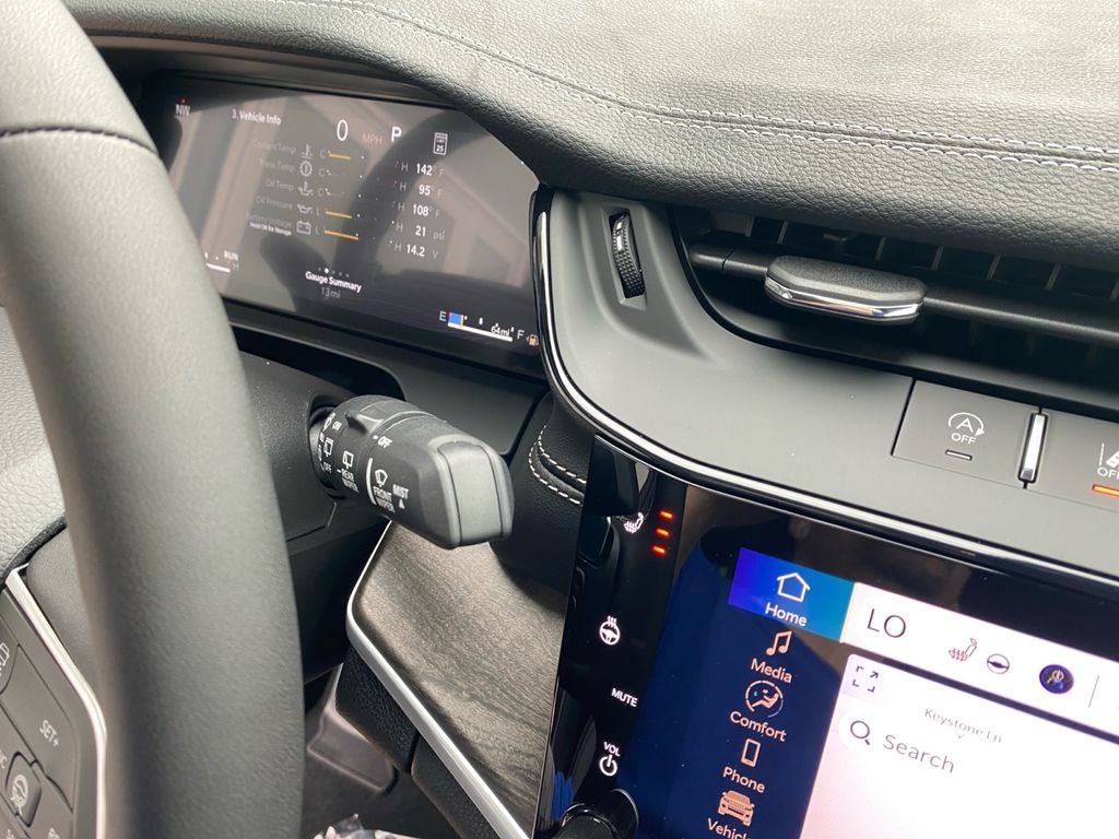 2027 Jeep Grand Cherokee L Laredo Altitude