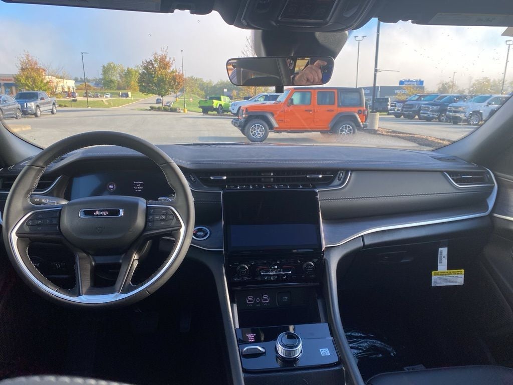 2025 Jeep Grand Cherokee L GRAND CHEROKEE L LIMITED 4X4