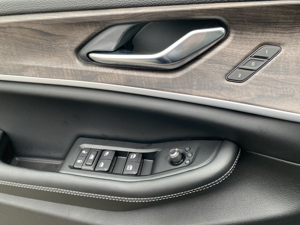 2025 Jeep Grand Cherokee L GRAND CHEROKEE L LIMITED 4X4