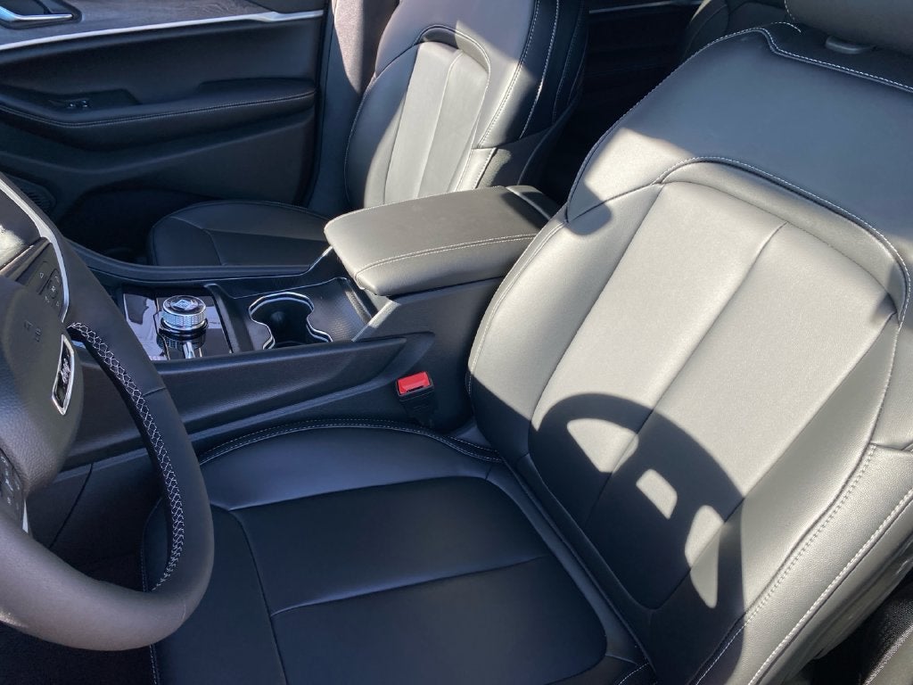2027 Jeep Grand Cherokee L Limited