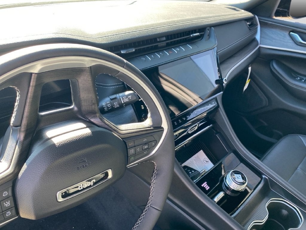 2027 Jeep Grand Cherokee L Limited
