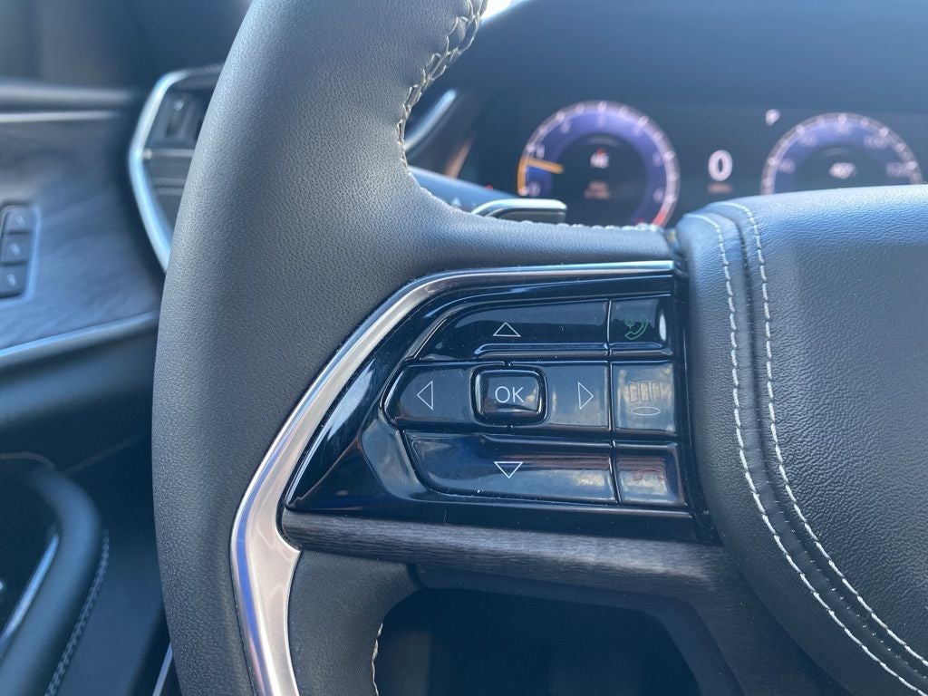 2023 Jeep Grand Cherokee L Overland 4x4