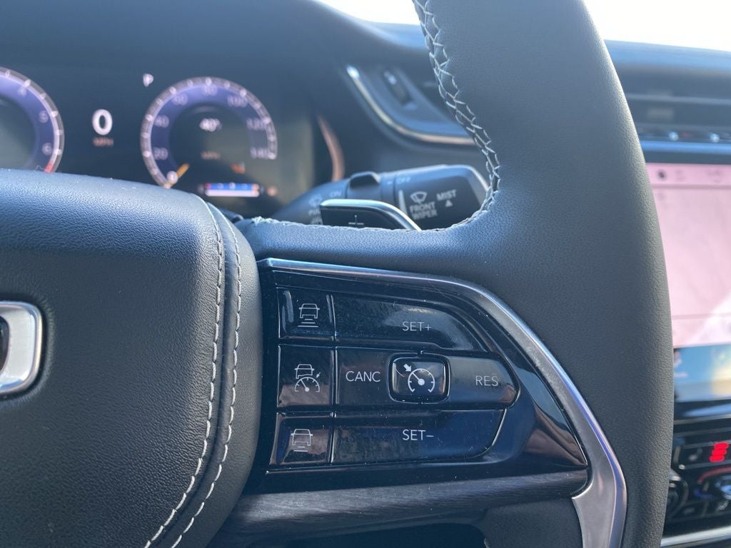 2023 Jeep Grand Cherokee L Overland 4x4