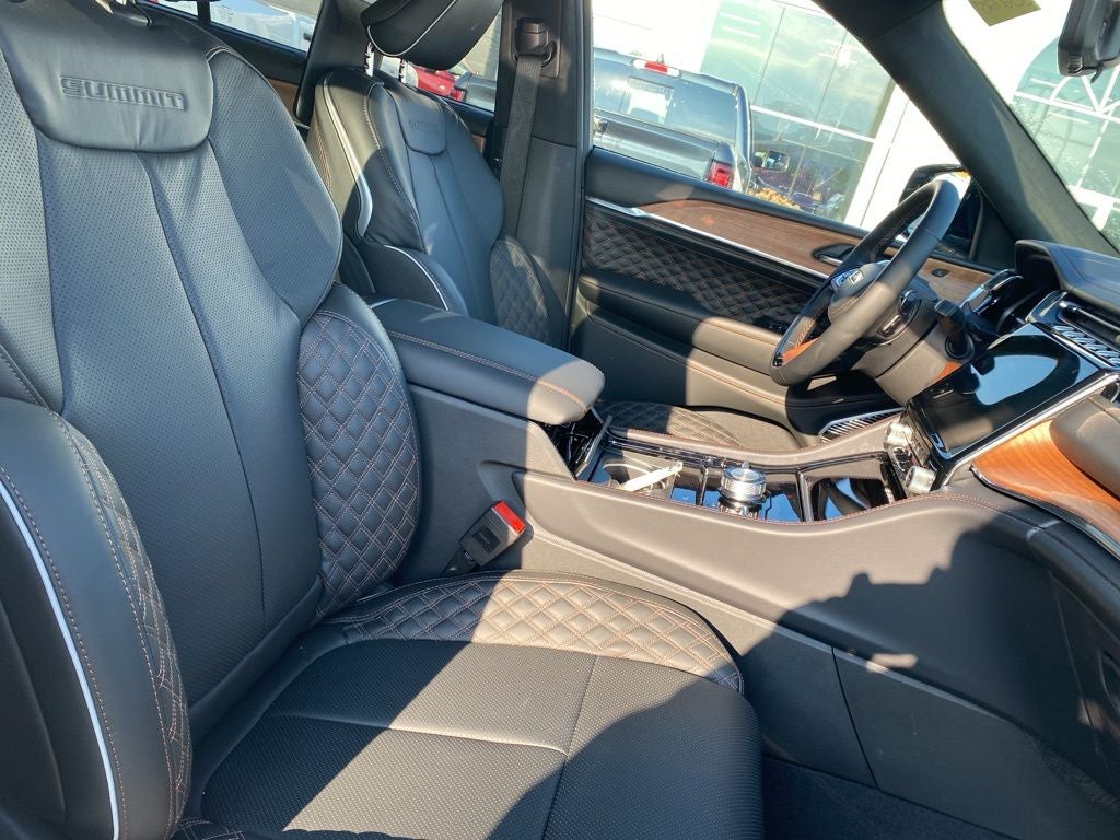 2025 Jeep Grand Cherokee L GRAND CHEROKEE L SUMMIT RESERVE 4X4