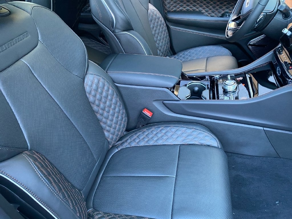 2027 Jeep Grand Cherokee L Summit