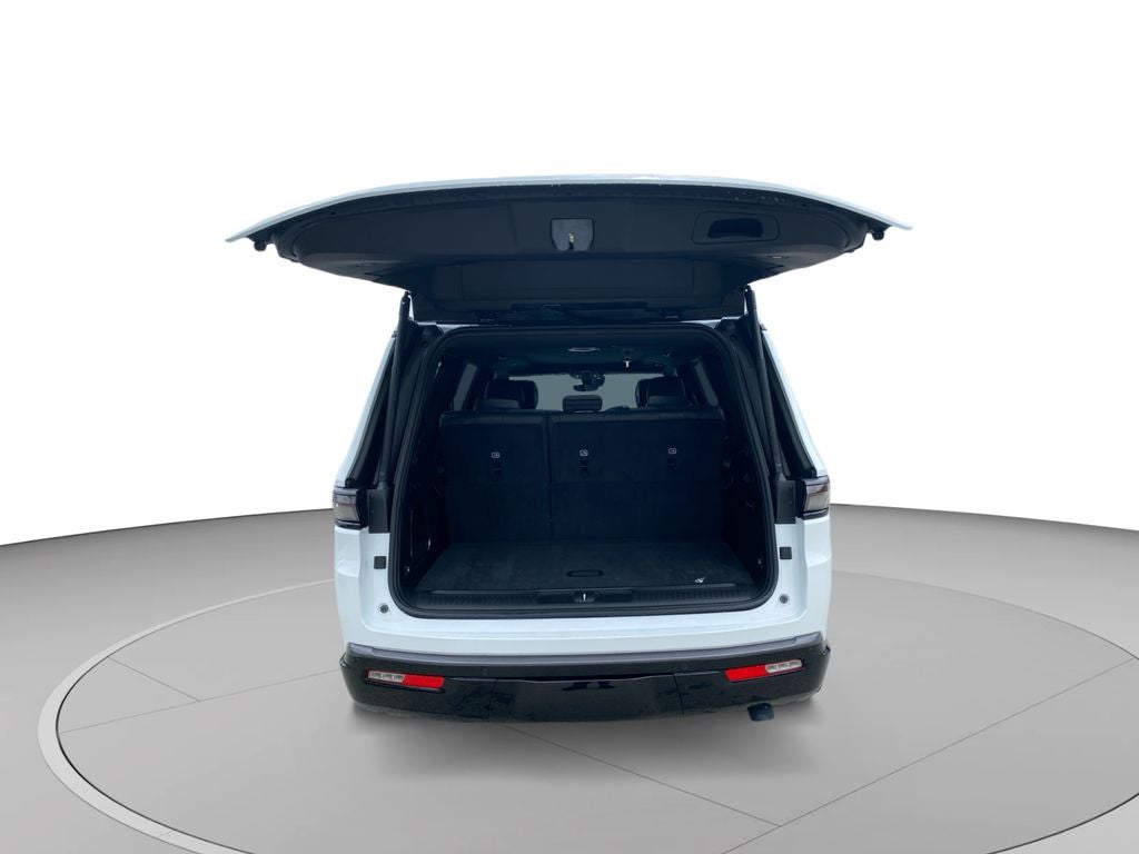 2026 Jeep Grand Wagoneer Limited Altitude