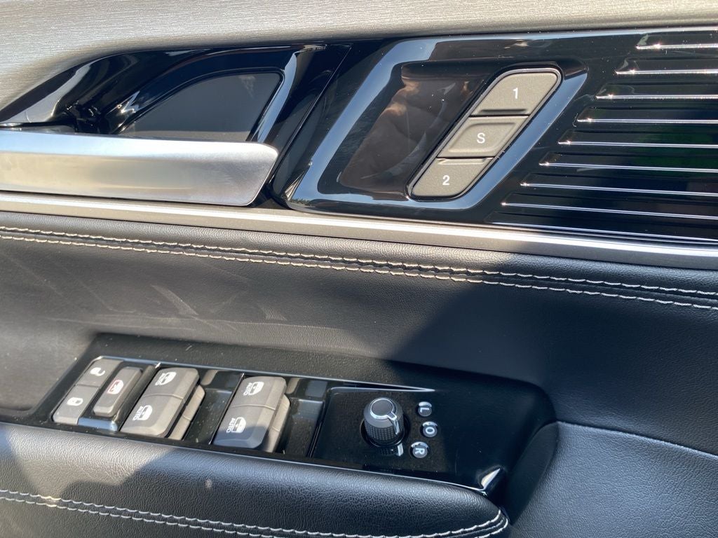 2025 Jeep Wagoneer WAGONEER CARBIDE 4X4