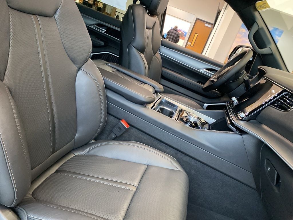 2026 Jeep Grand Wagoneer GRAND WAGONEER LIMITED ALTITUDE 4X4