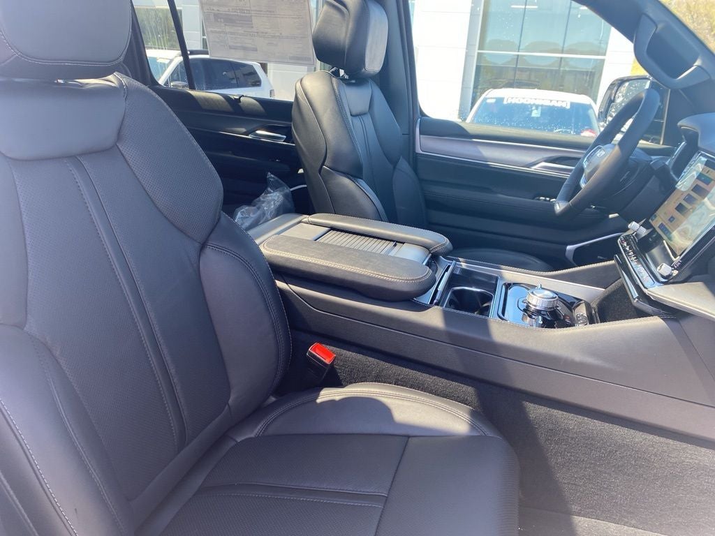 2026 Jeep Grand Wagoneer GRAND WAGONEER LIMITED RESERVE 4X4