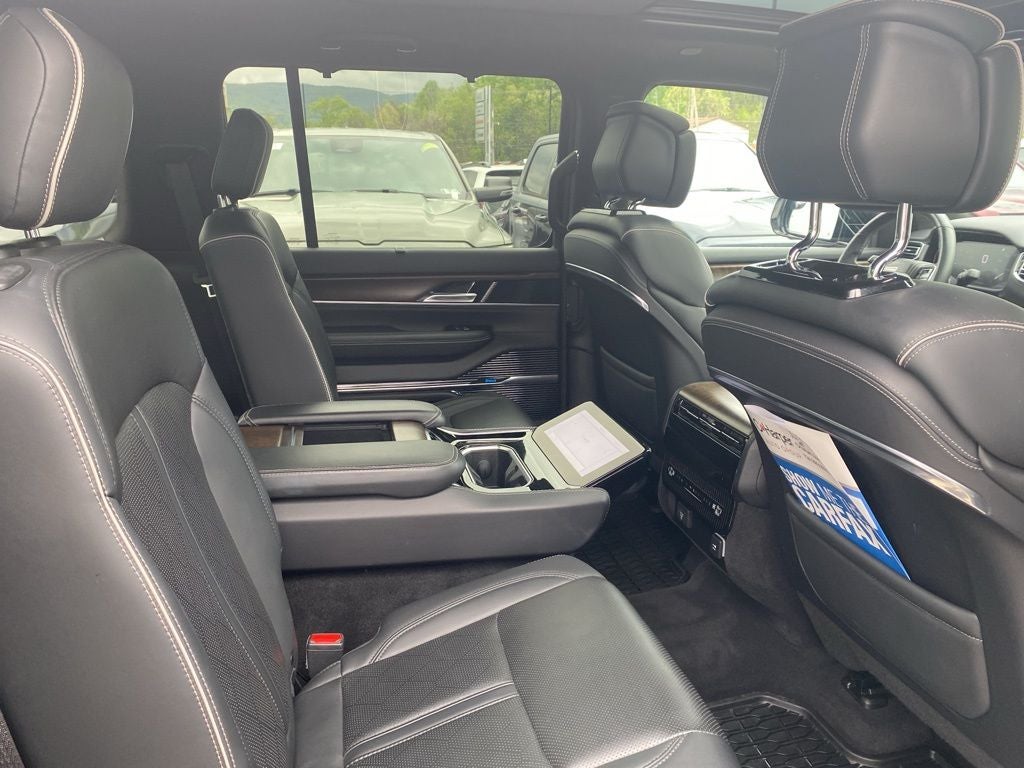 2022 Jeep Grand Wagoneer Series II