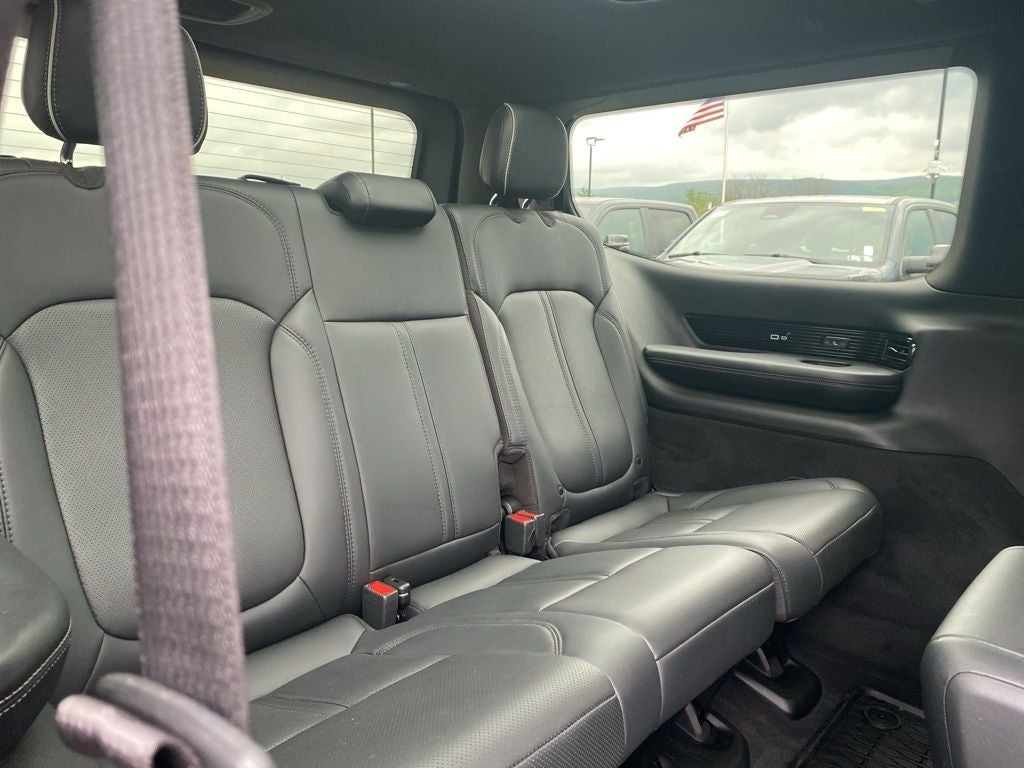 2022 Jeep Grand Wagoneer Series II