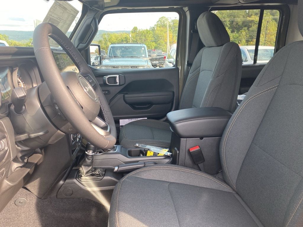 2025 Jeep Gladiator GLADIATOR SPORT S 4X4