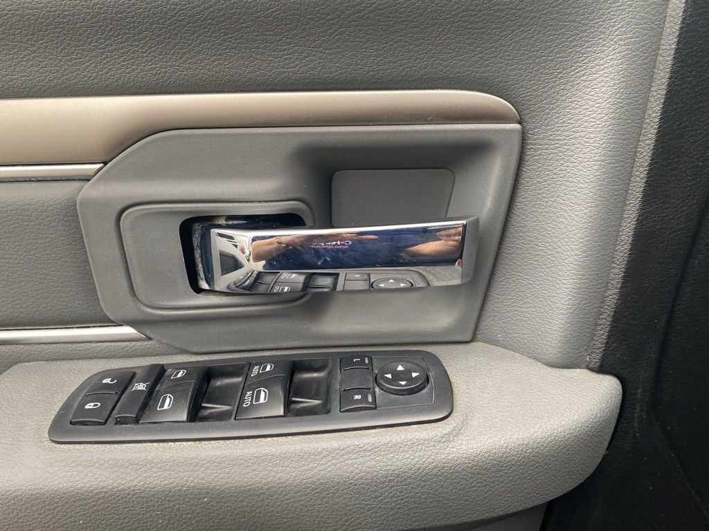 2019 RAM 1500 Classic Warlock Crew Cab 4x4 5'7' Box