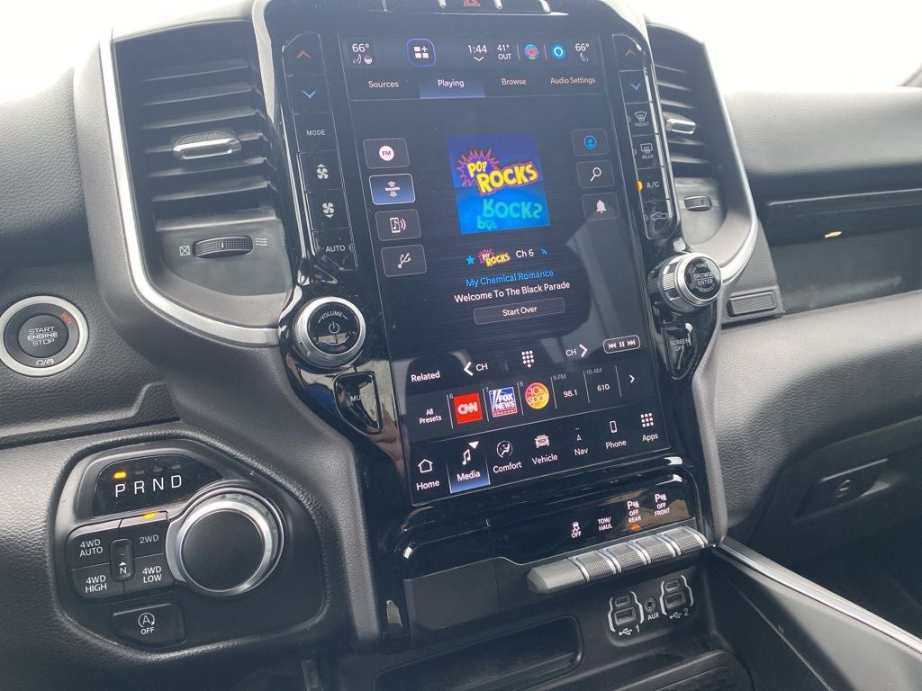 2023 RAM 1500 Big Horn Crew Cab 4x4 5'7' Box