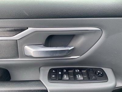 2020 RAM 1500 Big Horn Crew Cab 4x4 5'7' Box