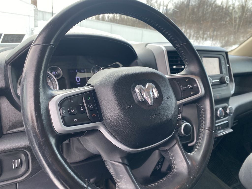 2020 RAM 1500 Big Horn Crew Cab 4x4 5'7' Box