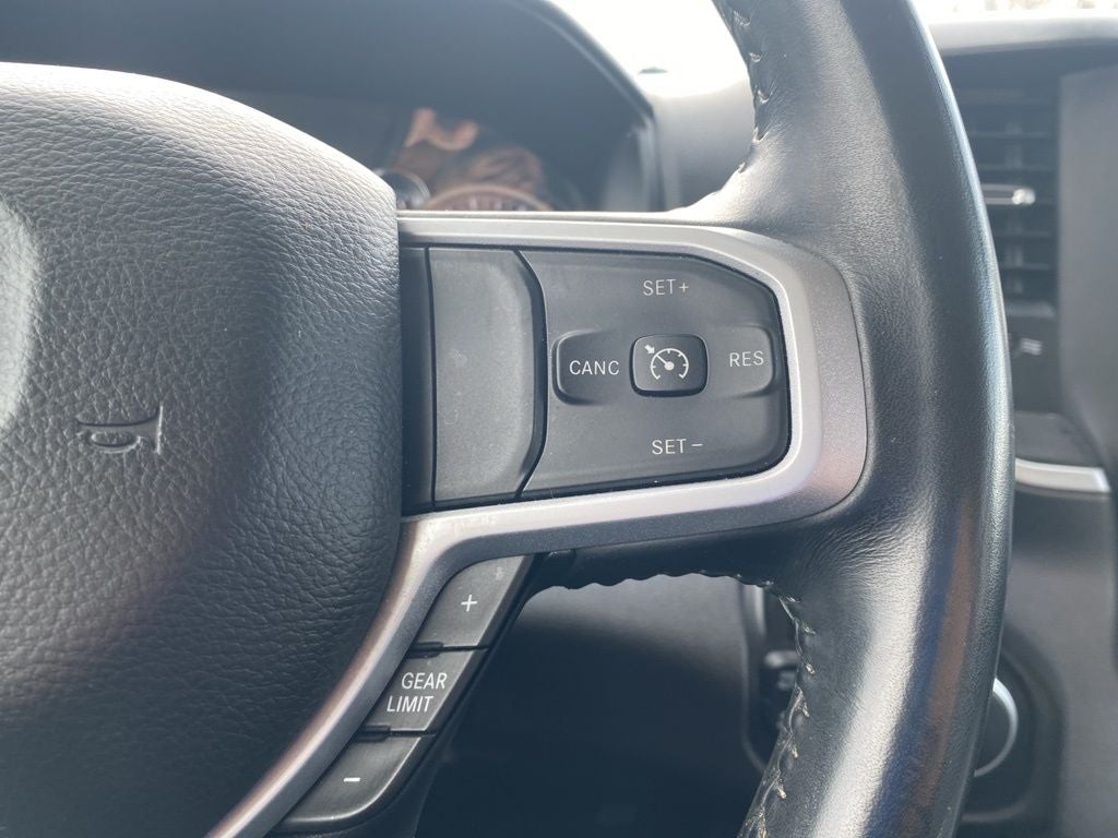 2020 RAM 1500 Big Horn Crew Cab 4x4 5'7' Box