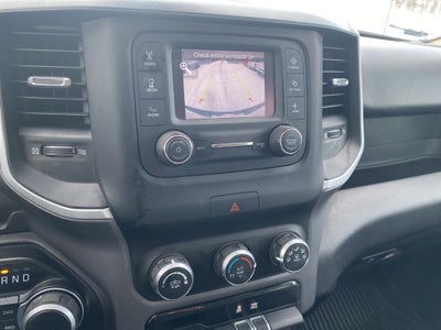 2020 RAM 1500 Big Horn Crew Cab 4x4 5'7' Box