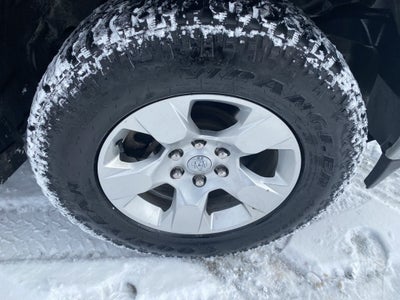 2020 RAM 1500 Big Horn Crew Cab 4x4 5'7' Box