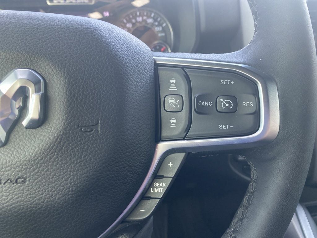 2025 RAM 1500 Big Horn Crew Cab 4x4 5'7' Box