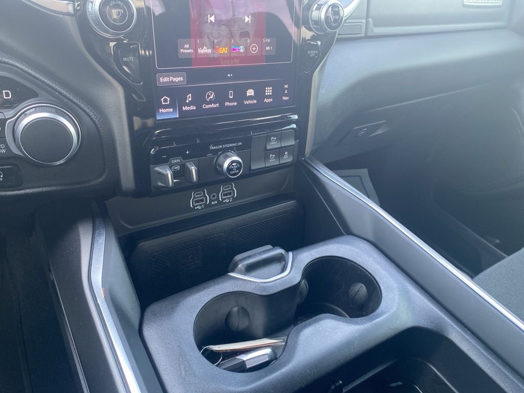 2025 RAM 1500 Big Horn Crew Cab 4x4 5'7' Box