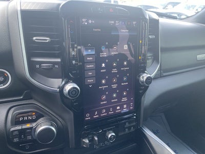 2025 RAM 1500 Big Horn Crew Cab 4x4 5'7' Box