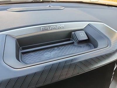 2025 RAM 1500 RAM 1500 BIG HORN CREW CAB 4X4 5'7' BOX