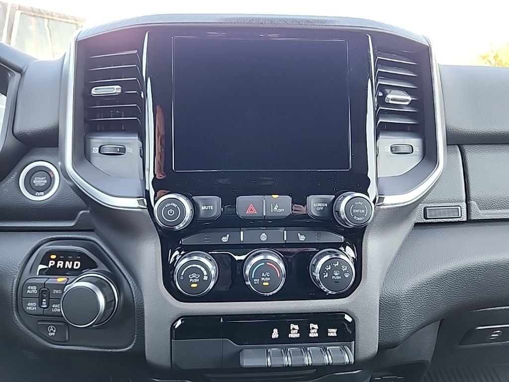 2025 RAM 1500 RAM 1500 BIG HORN CREW CAB 4X4 5'7' BOX