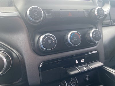 2022 RAM 1500 Big Horn Quad Cab 4x4 6'4' Box