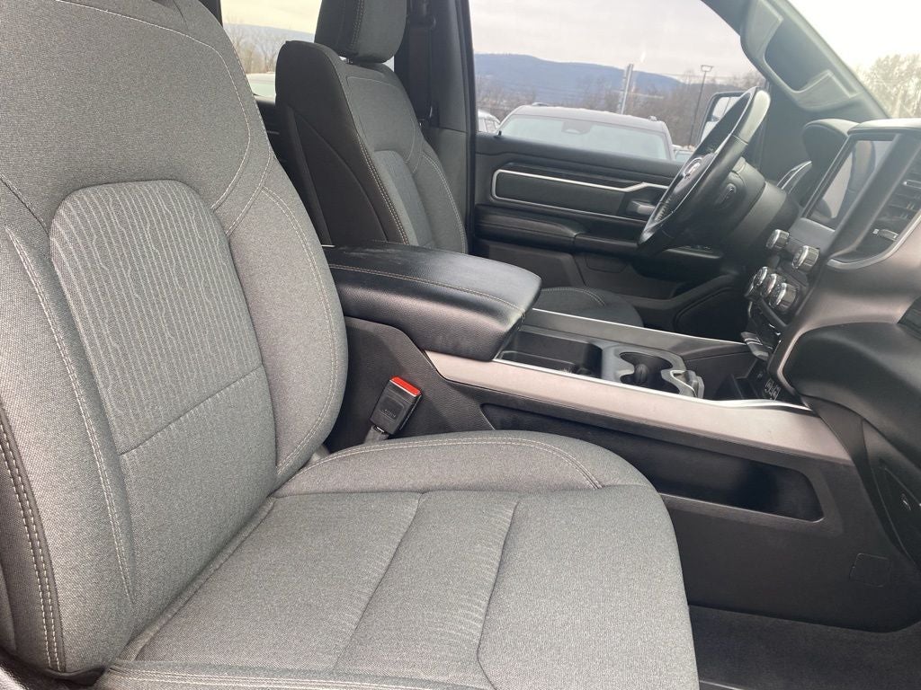 2022 RAM 1500 Big Horn Quad Cab 4x4 6'4' Box