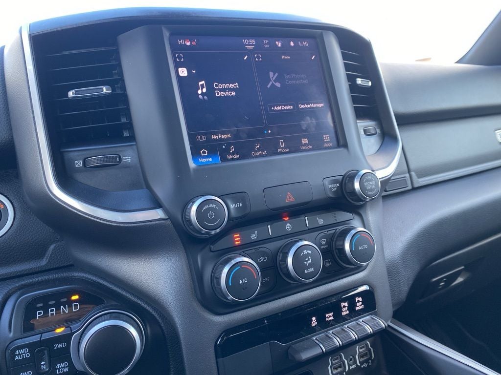 2022 RAM 1500 Big Horn Quad Cab 4x4 6'4' Box