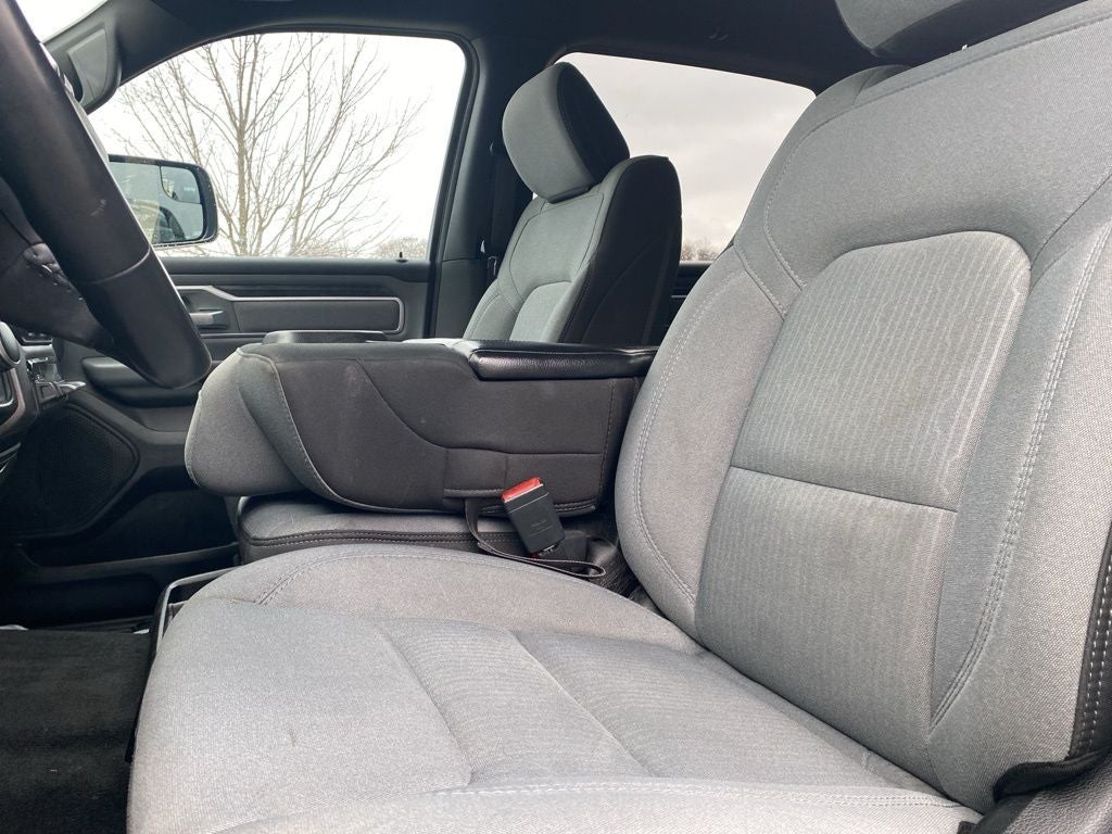 2021 RAM 1500 Big Horn Crew Cab 4x4 5'7' Box