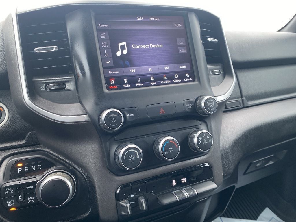 2021 RAM 1500 Big Horn Crew Cab 4x4 5'7' Box