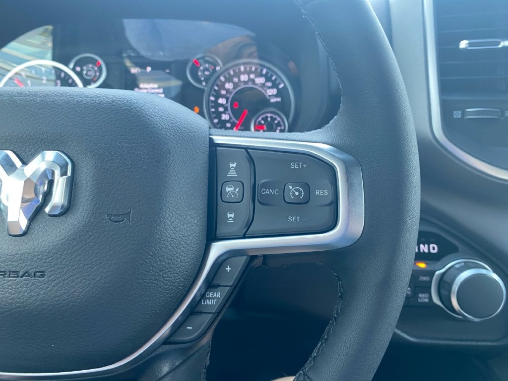 2027 RAM 1500 Big Horn/Lone Star