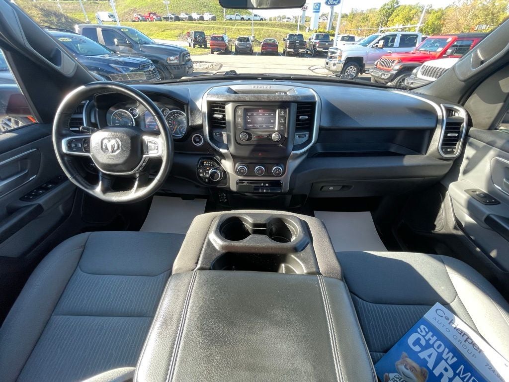 2022 RAM 1500 Big Horn Crew Cab 4x4 5'7' Box