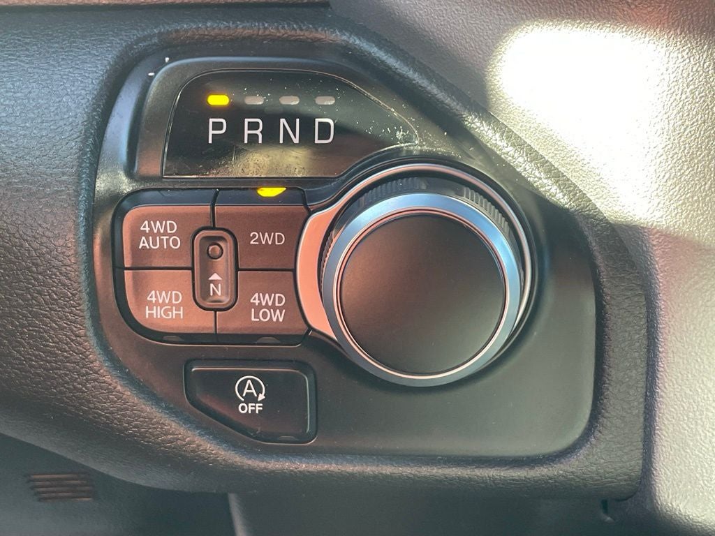 2022 RAM 1500 Big Horn Crew Cab 4x4 5'7' Box