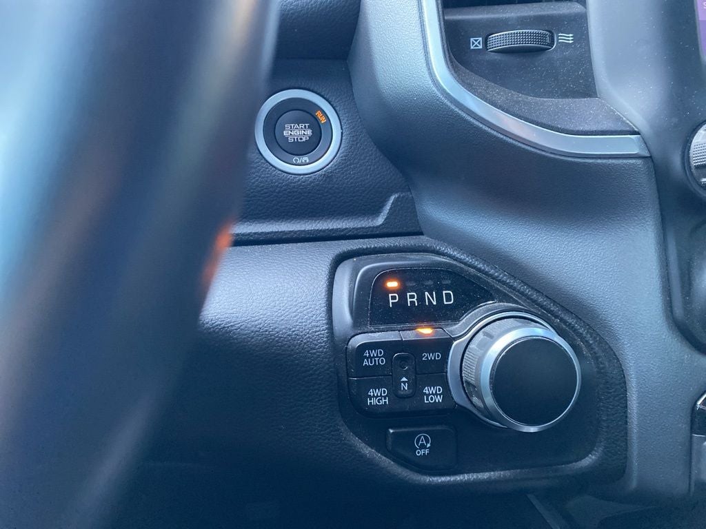 2022 RAM 1500 Big Horn Crew Cab 4x4 5'7' Box