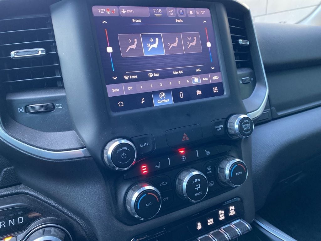 2022 RAM 1500 Big Horn Crew Cab 4x4 5'7' Box